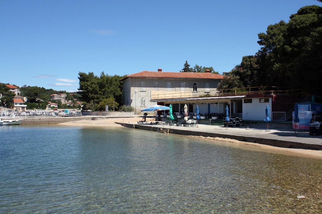 Apartments And Rooms By The Sea Palit, Rab - 5010 Exterior photo