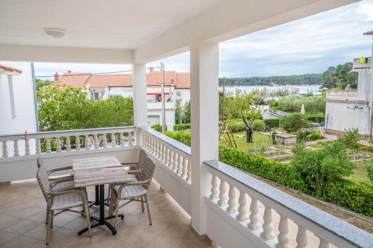 Apartments And Rooms By The Sea Palit, Rab - 5010 Exterior photo